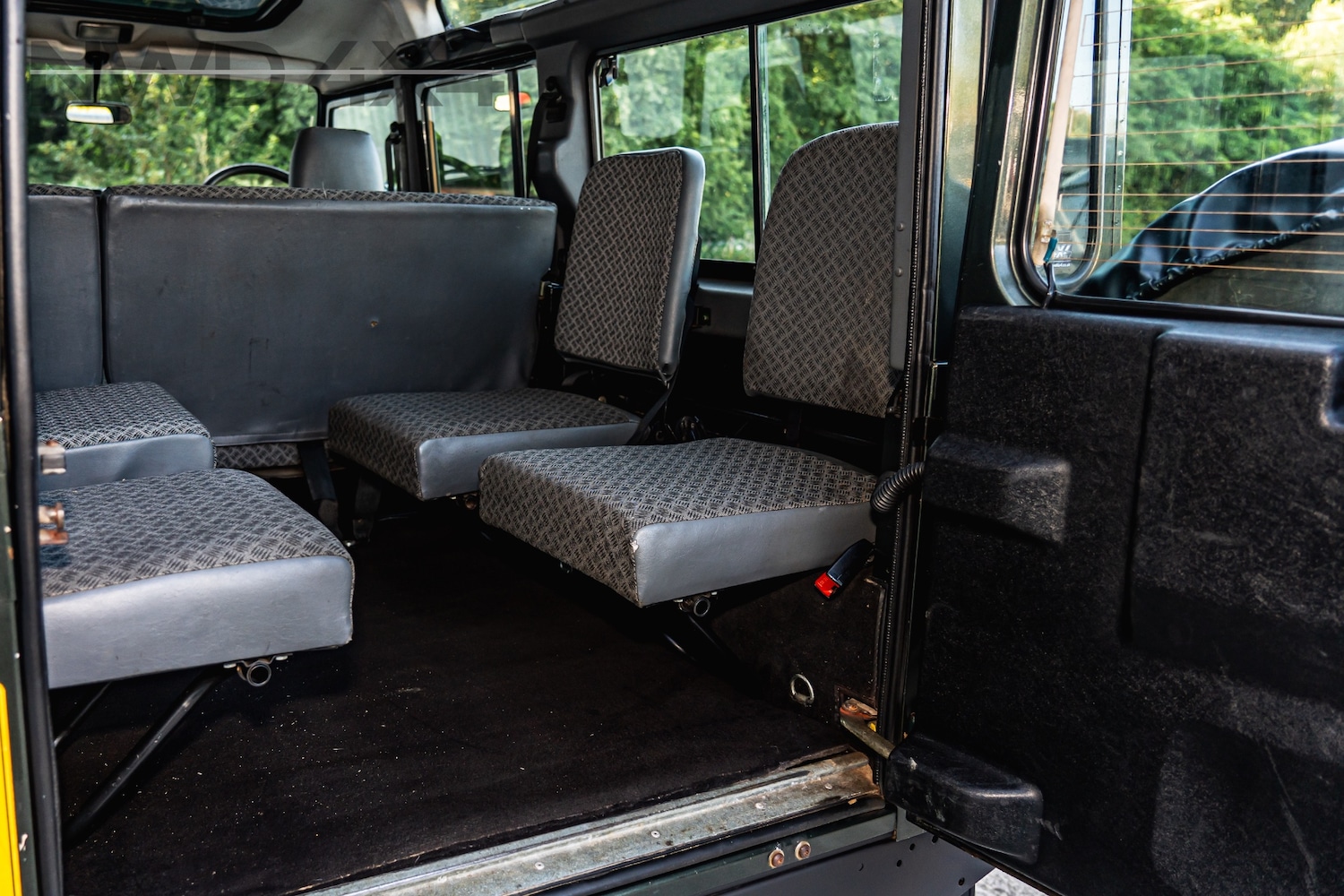 Used Land Rover Defender 2005 for sale - 77461241: Photo 11