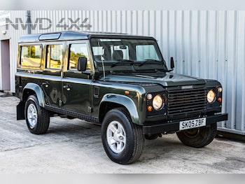 2005 (05) - County Station Wagon 110 Td5 (9 seater) AUTO AUTOMATC