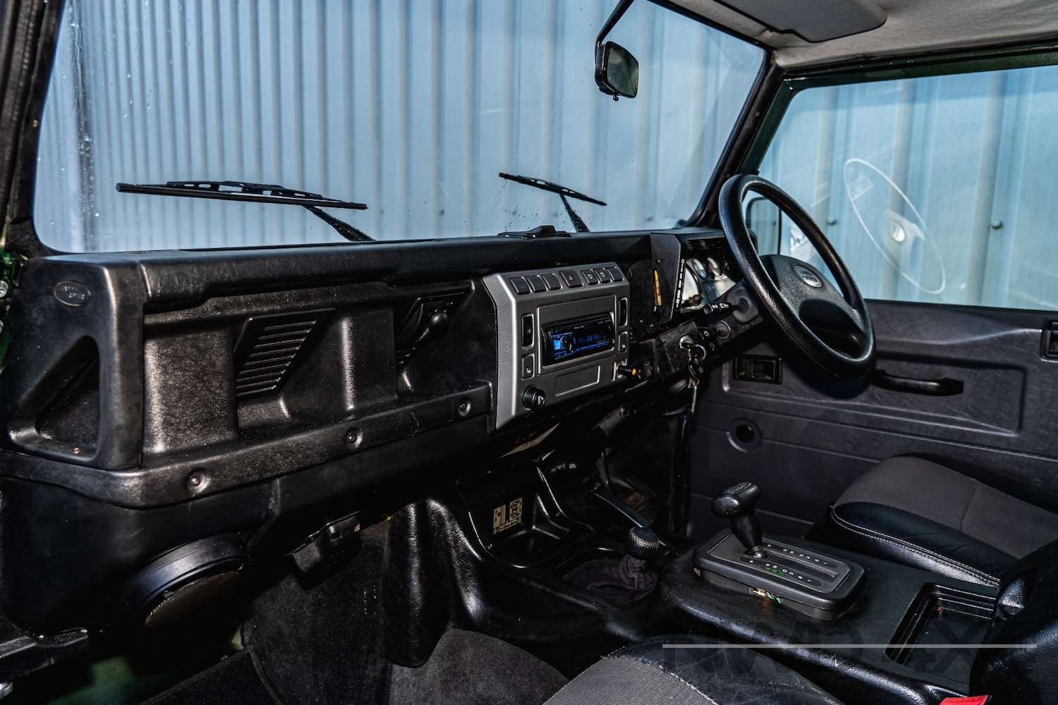 Used Land Rover Defender 110 1996 for sale - 77245186: Photo 10