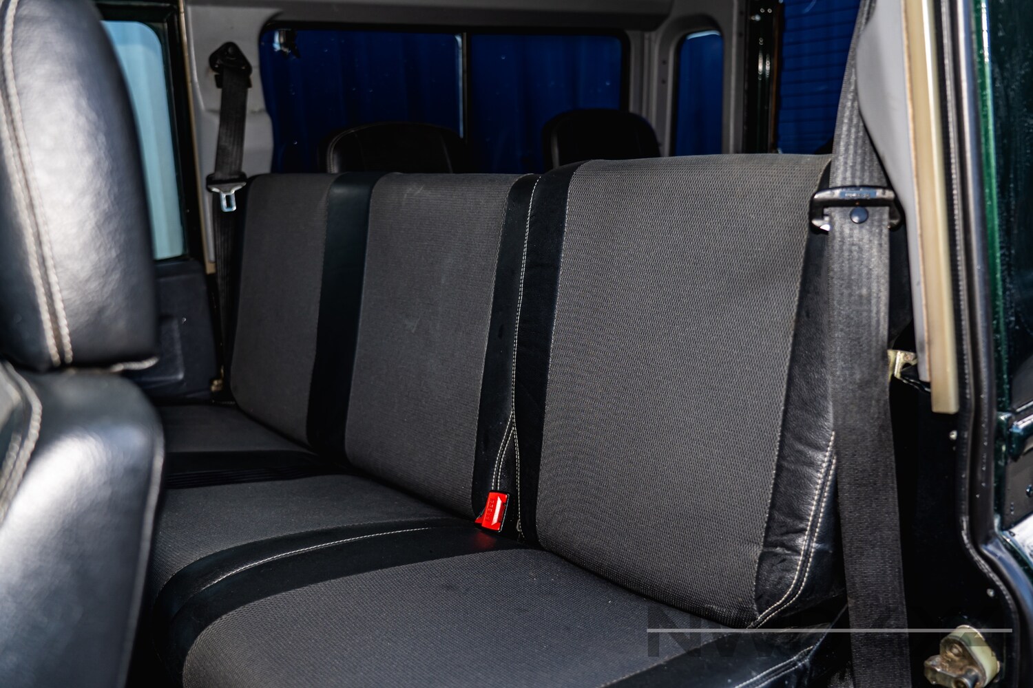 Used Land Rover Defender 110 1996 for sale - 77245186: Photo 18