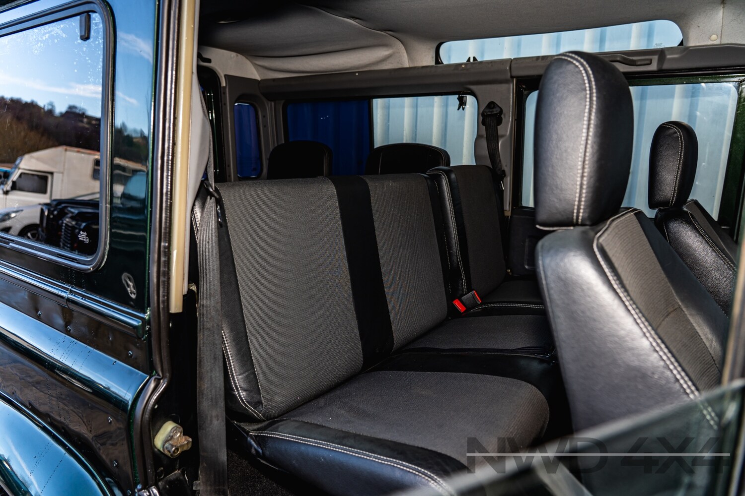 Used Land Rover Defender 110 1996 for sale - 77245186: Photo 19