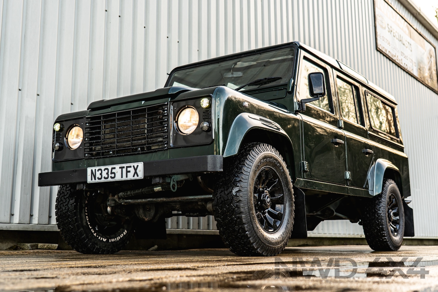 Used Land Rover Defender 110 1996 for sale - 77245186: Photo 2
