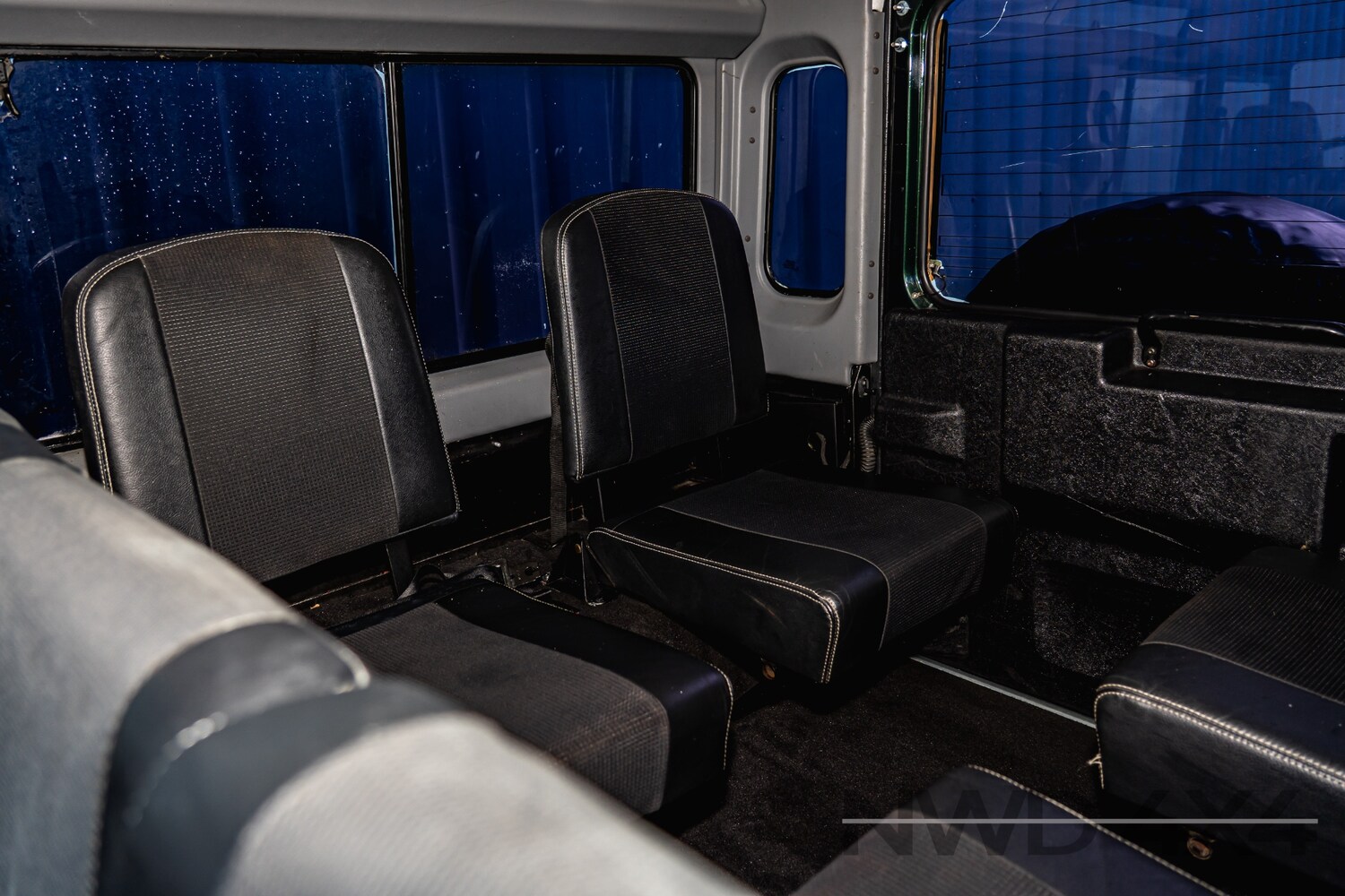 Used Land Rover Defender 110 1996 for sale - 77245186: Photo 21