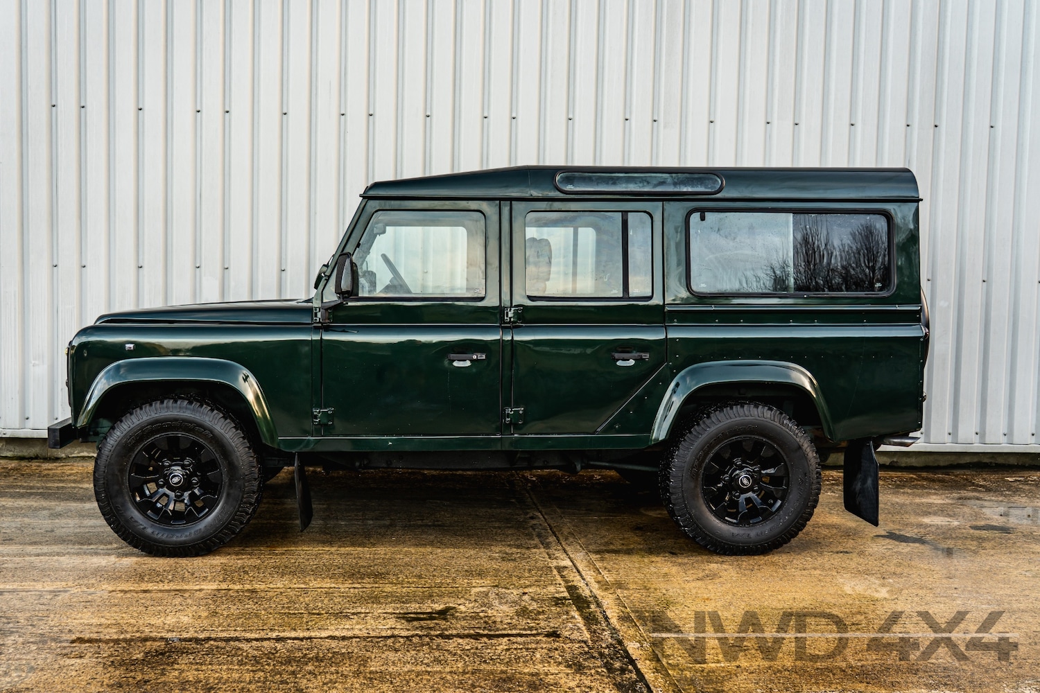 Used Land Rover Defender 110 1996 for sale - 77245186: Photo 4