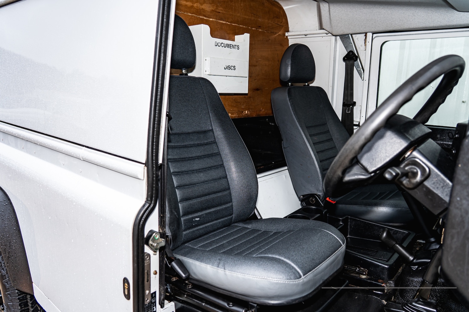 Used Land Rover Defender 2015 for sale - 77716253: Photo 11