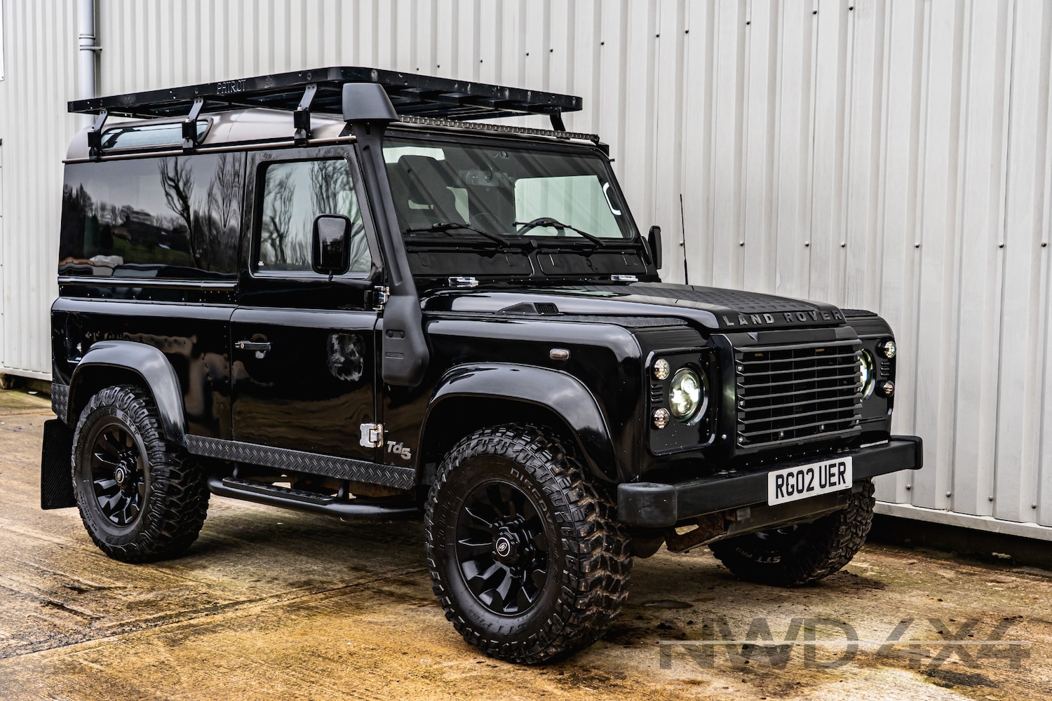 Used Land Rover Defender 90 2018 for sale - 77378805: Photo 1