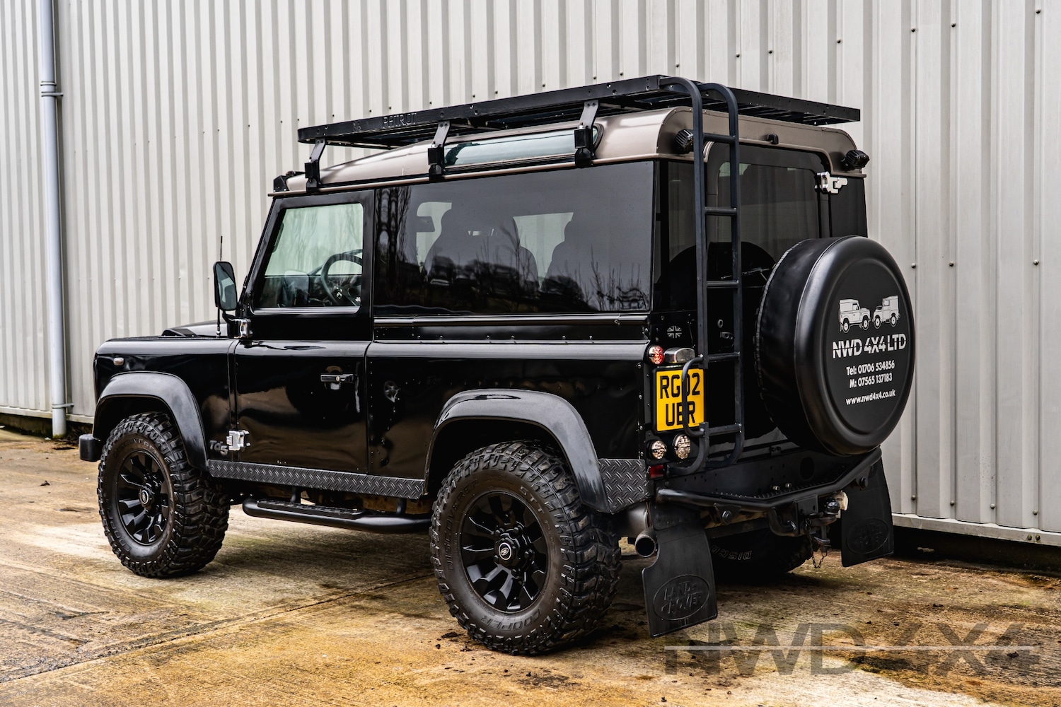 Used Land Rover Defender 90 2018 for sale - 77378805: Photo 16