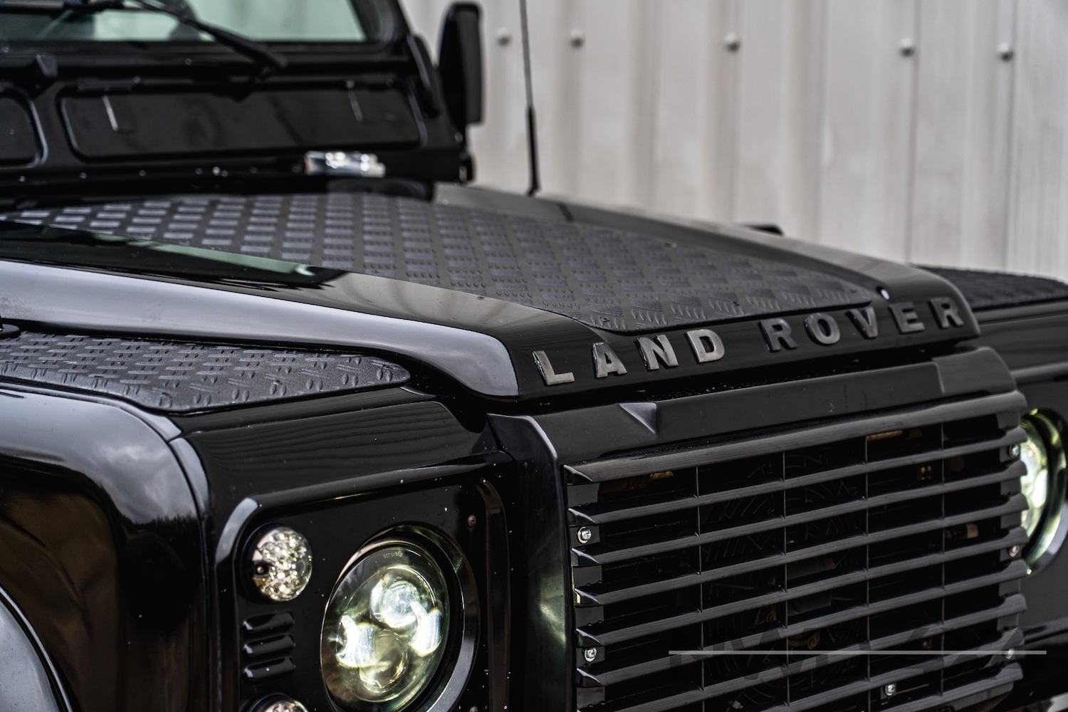 Used Land Rover Defender 90 2018 for sale - 77378805: Photo 31