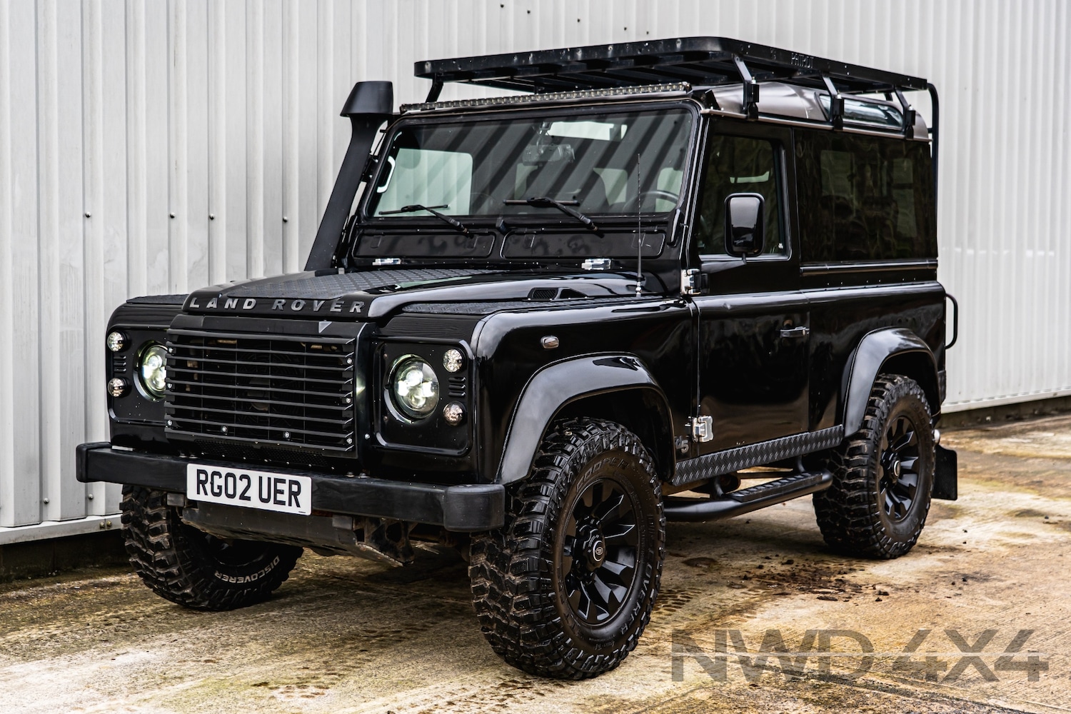 Used Land Rover Defender 90 2018 for sale - 77378805: Photo 4