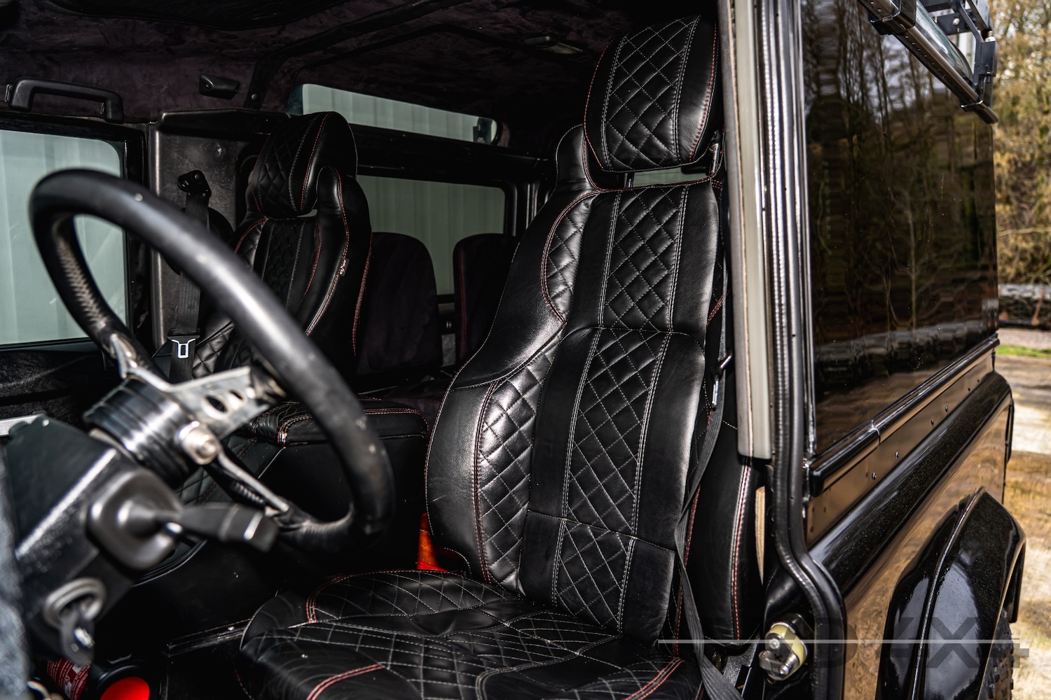 Used Land Rover Defender 90 2018 for sale - 77378805: Photo 9