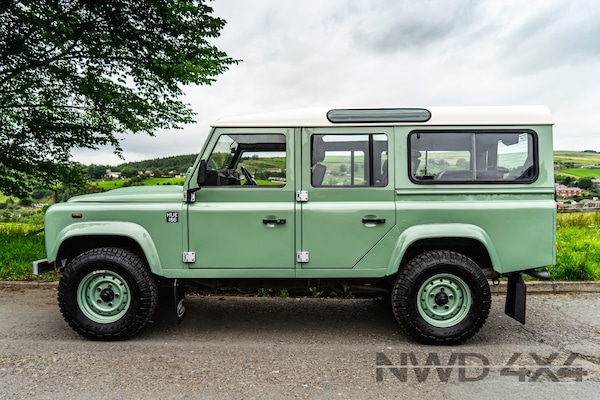 Used Land Rover Defender 2004 for sale - 59117008: Photo 1