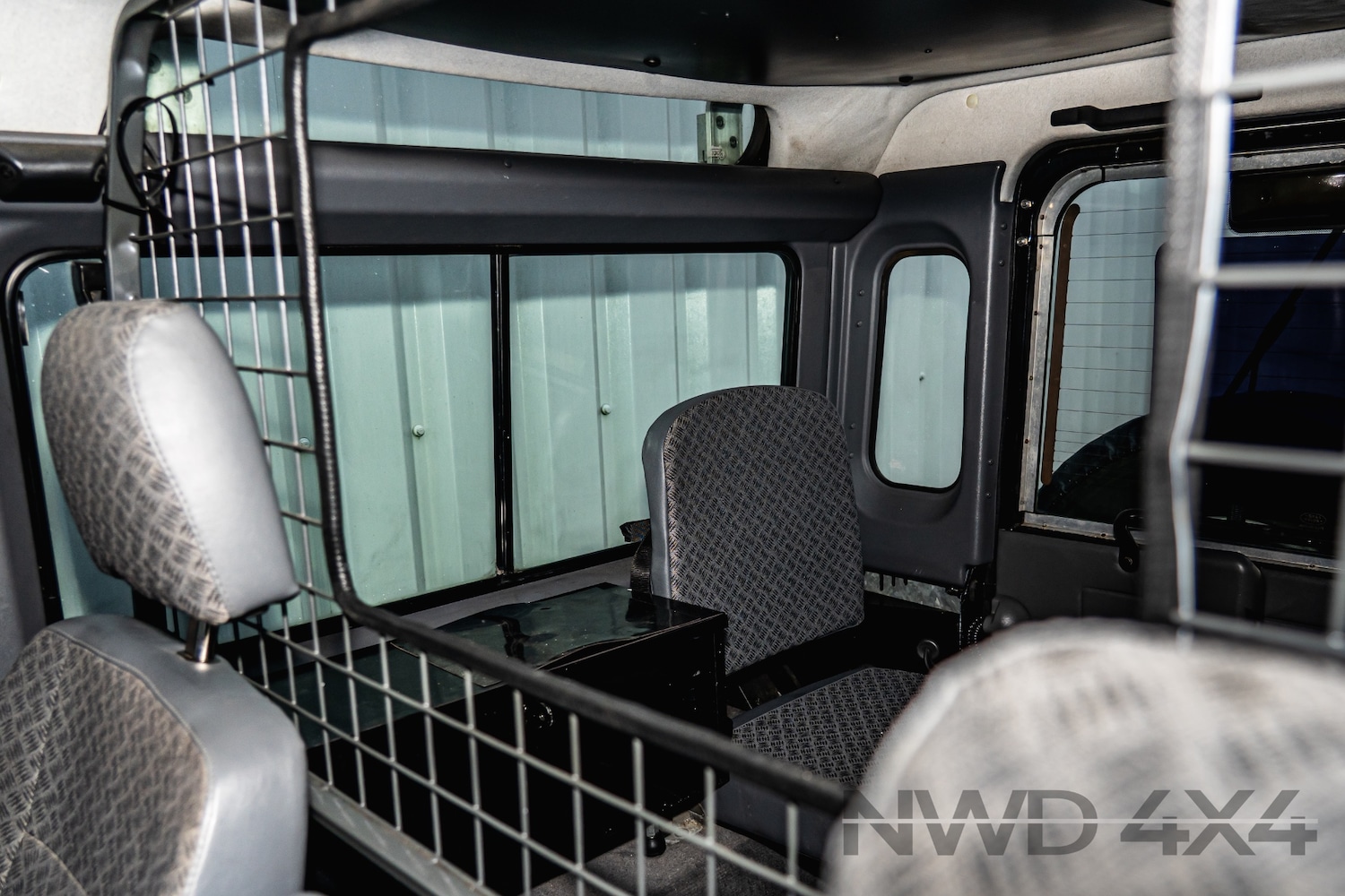 Used Land Rover Defender 1999 for sale - 77490118: Photo 19