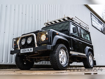 Used Land Rover Defender 1999 for sale - 77490118: Photo