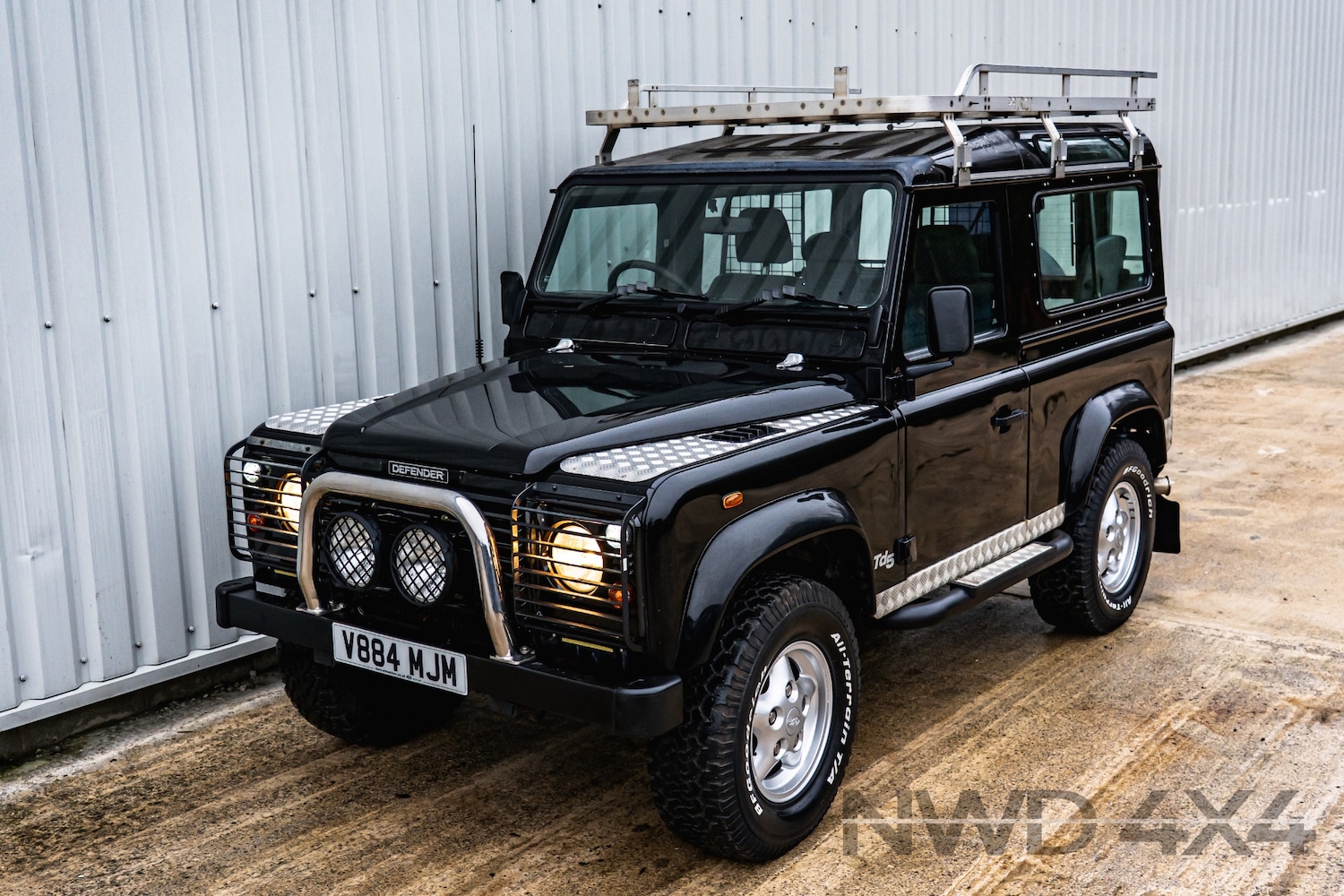 Used Land Rover Defender 1999 for sale - 77490118: Photo 3