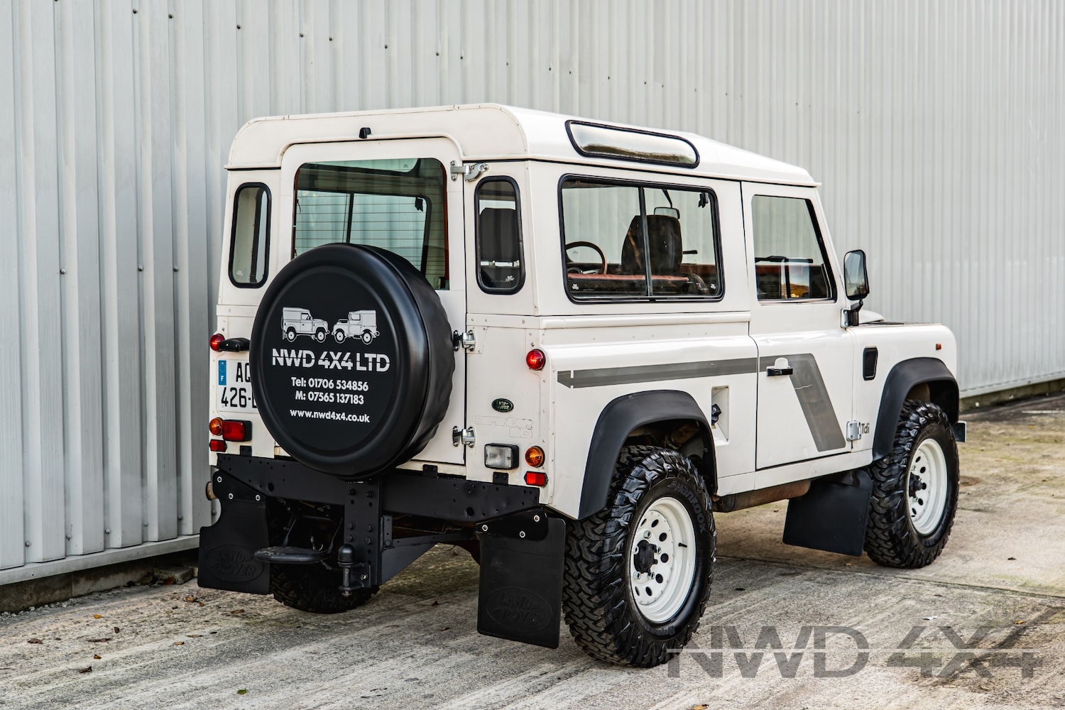 Used Land Rover Defender 90 for sale - 76637950: Photo 10