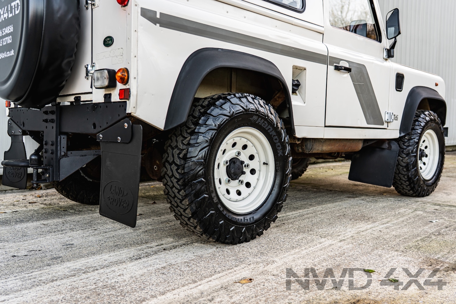 Used Land Rover Defender 90 for sale - 76637950: Photo 11