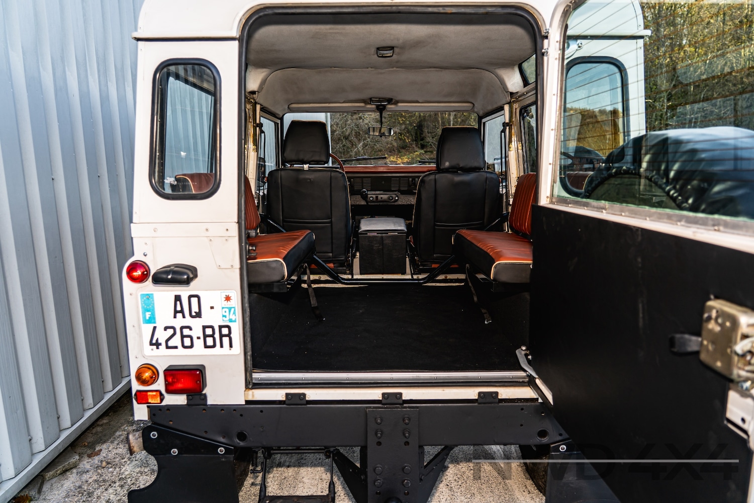 Used Land Rover Defender 90 for sale - 76637950: Photo 16