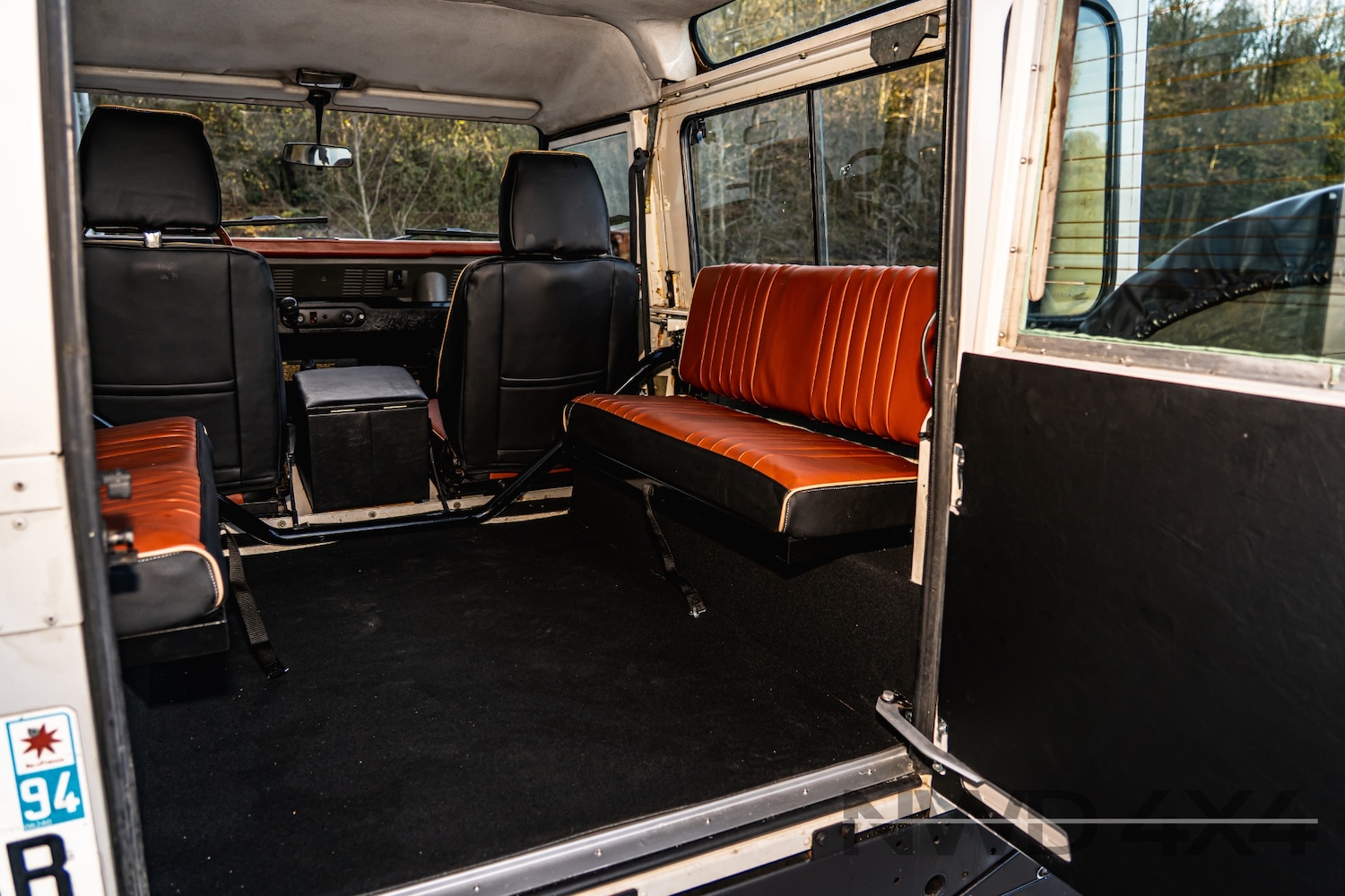 Used Land Rover Defender 90 for sale - 76637950: Photo 18