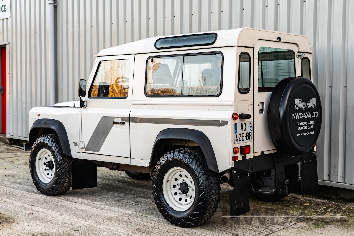 Used Land Rover Defender 90 for sale - 76637950: Photo 5