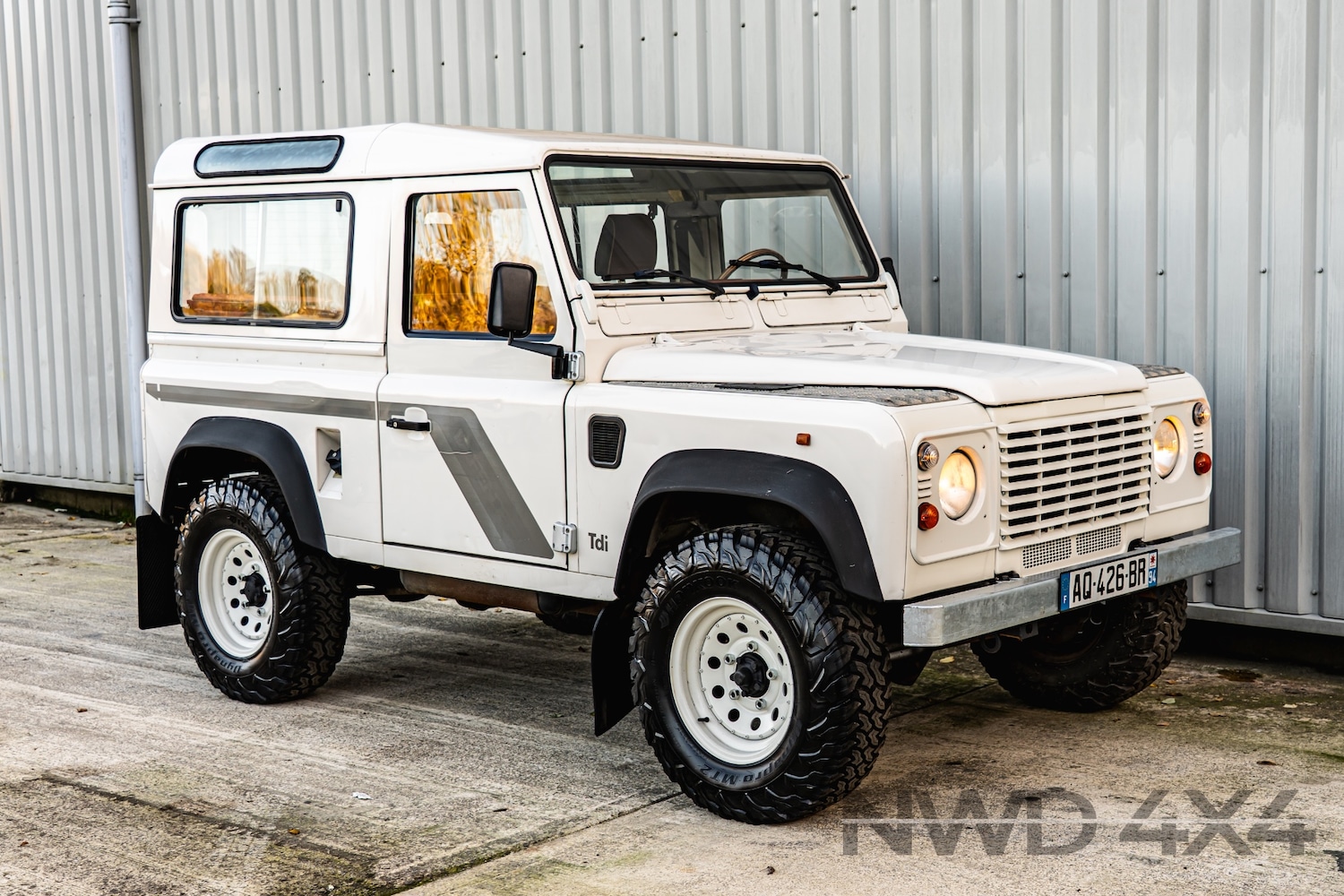 Used Land Rover Defender 90 for sale - 76637950: Photo 8