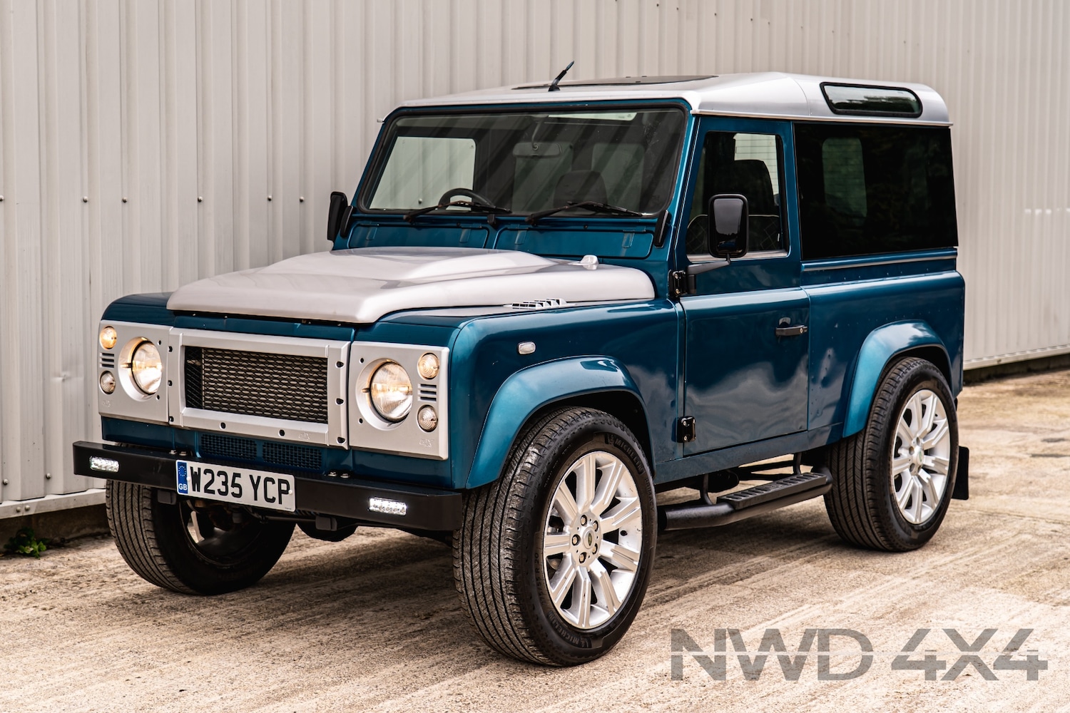 Used Land Rover Defender 2000 for sale - 76287067: Photo 2