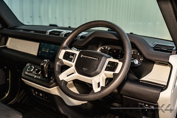 Used Land Rover Defender 2022 for sale - 74625674: Photo 14