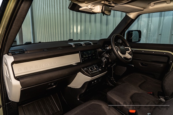 Used Land Rover Defender 2022 for sale - 74625674: Photo 17