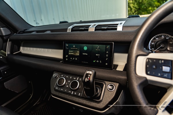 Used Land Rover Defender 2022 for sale - 74625674: Photo 19