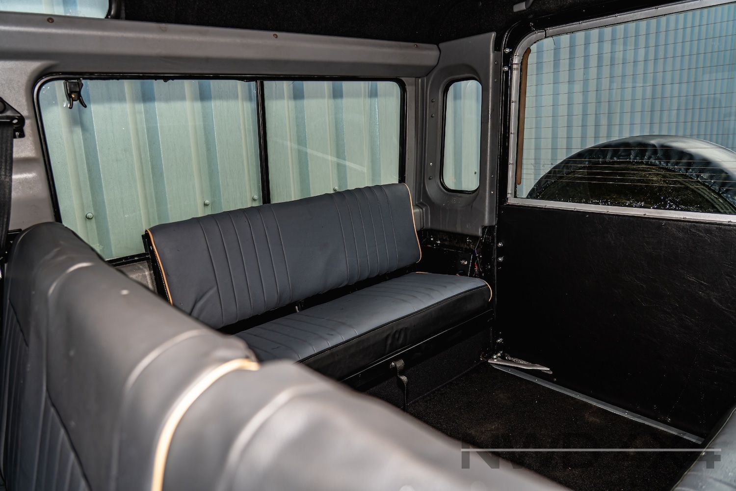 Used Land Rover Defender 110 1995 for sale - 77245124: Photo 12