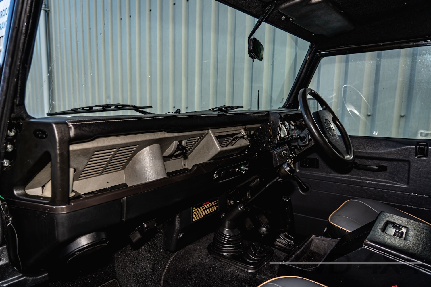 Used Land Rover Defender 110 1995 for sale - 77245124: Photo 14