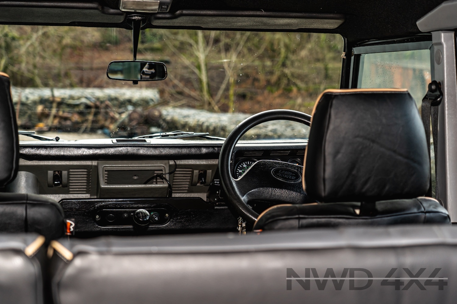 Used Land Rover Defender 110 1995 for sale - 77245124: Photo 16