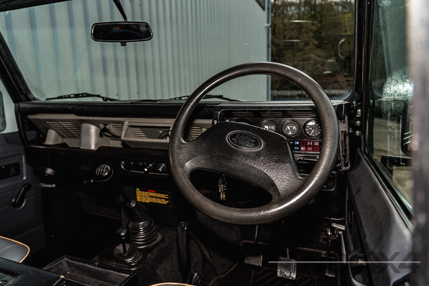 Used Land Rover Defender 110 1995 for sale - 77245124: Photo 23