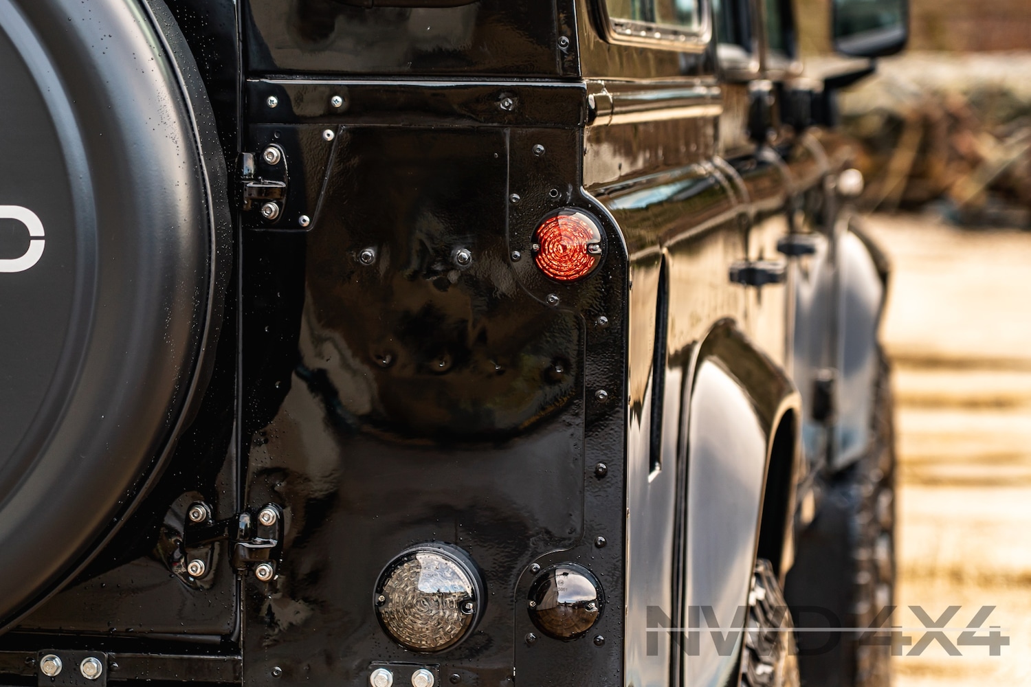 Used Land Rover Defender 110 1995 for sale - 77245124: Photo 25