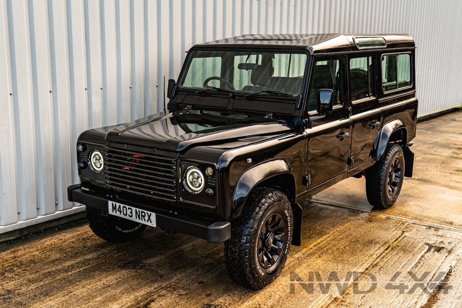 Used Land Rover Defender 110 1995 for sale - 77245124: Photo 29