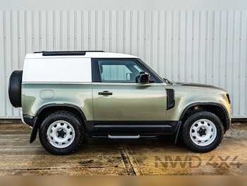 Used Land Rover Defender 2022 for sale - 79329837: Photo