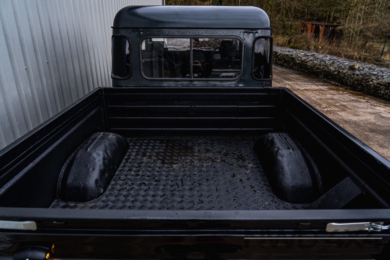 Used Land Rover Defender 130 1992 for sale - 77445985: Photo 11