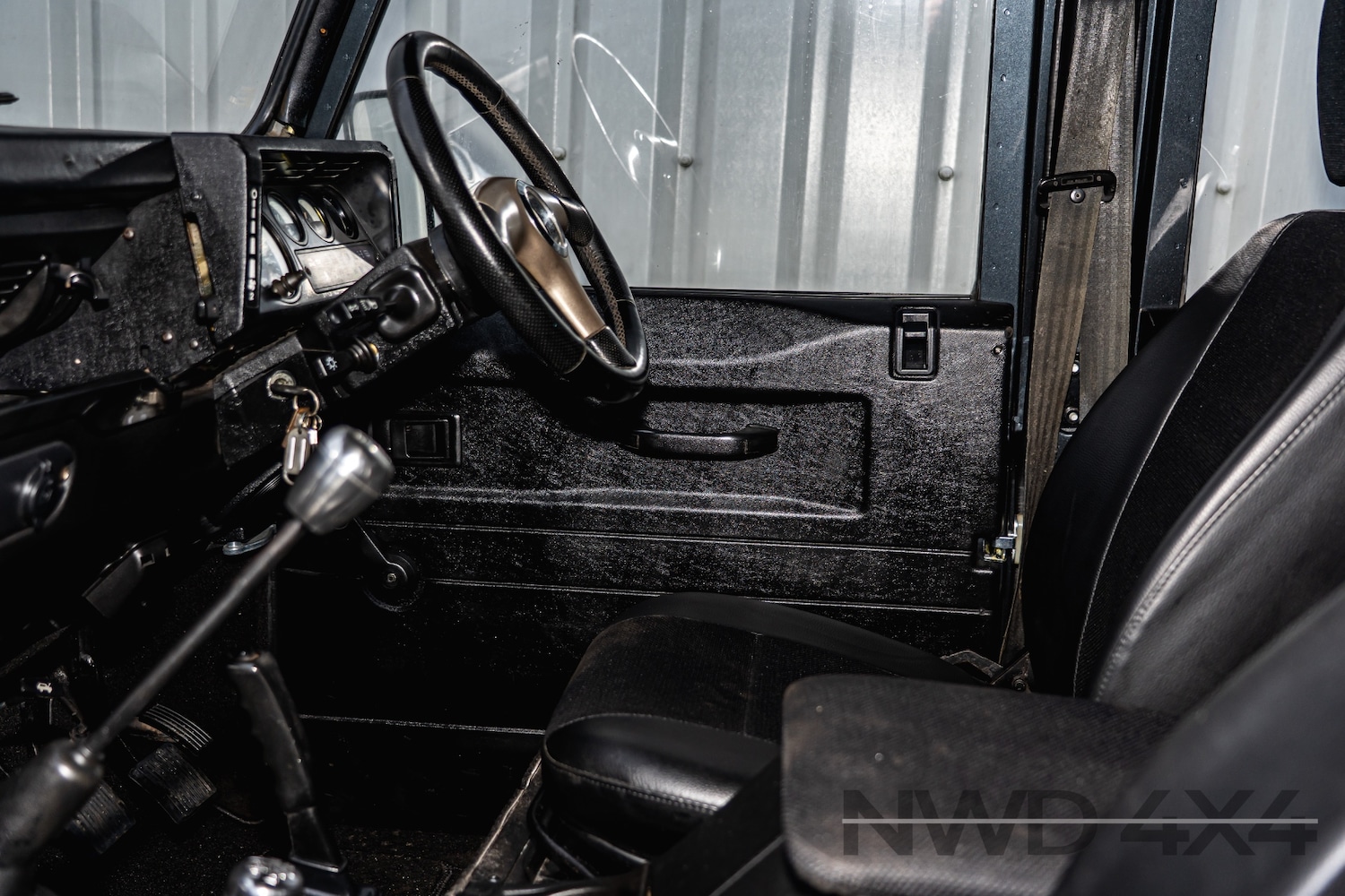 Used Land Rover Defender 130 1992 for sale - 77445985: Photo 16