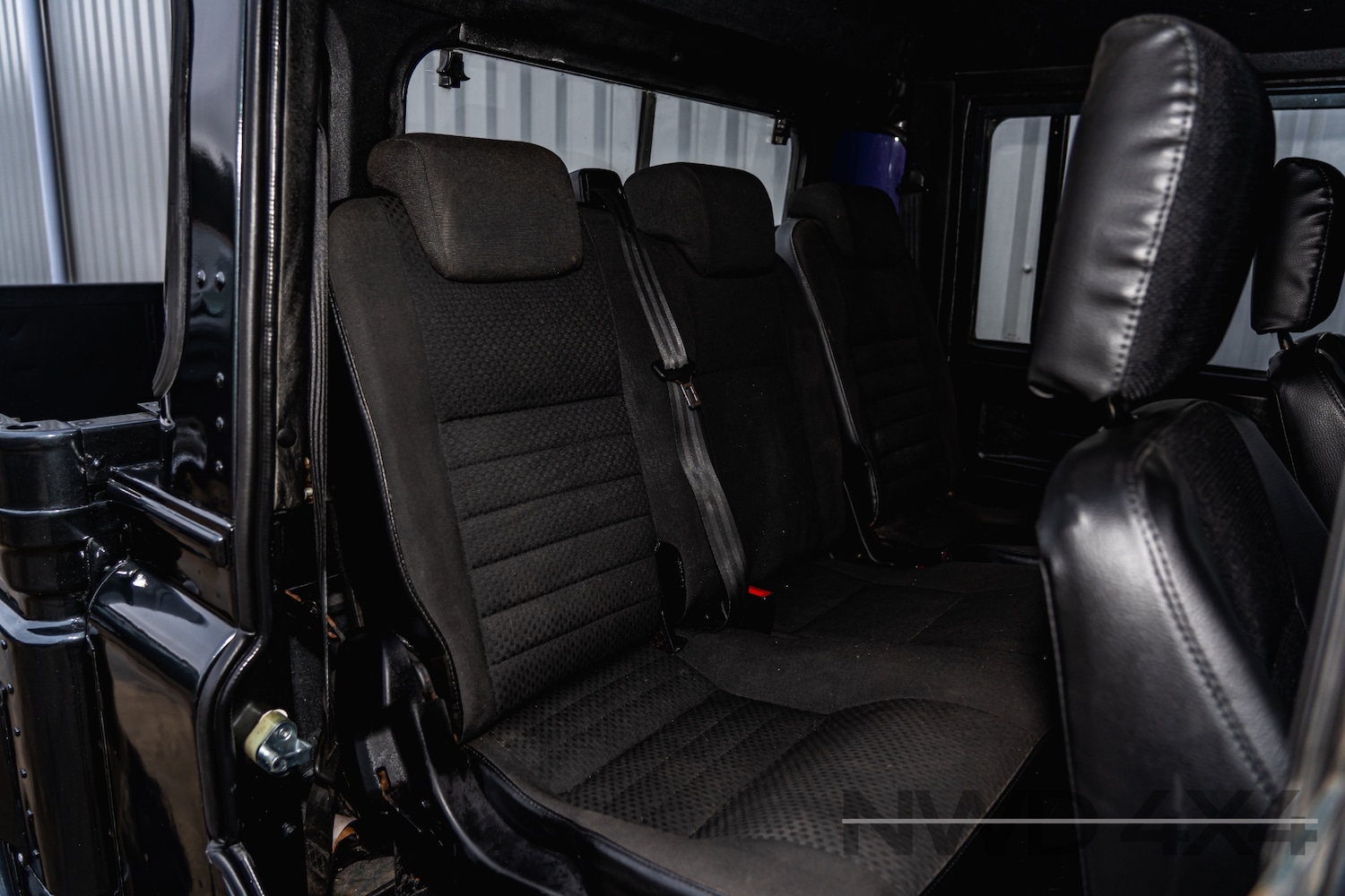 Used Land Rover Defender 130 1992 for sale - 77445985: Photo 18