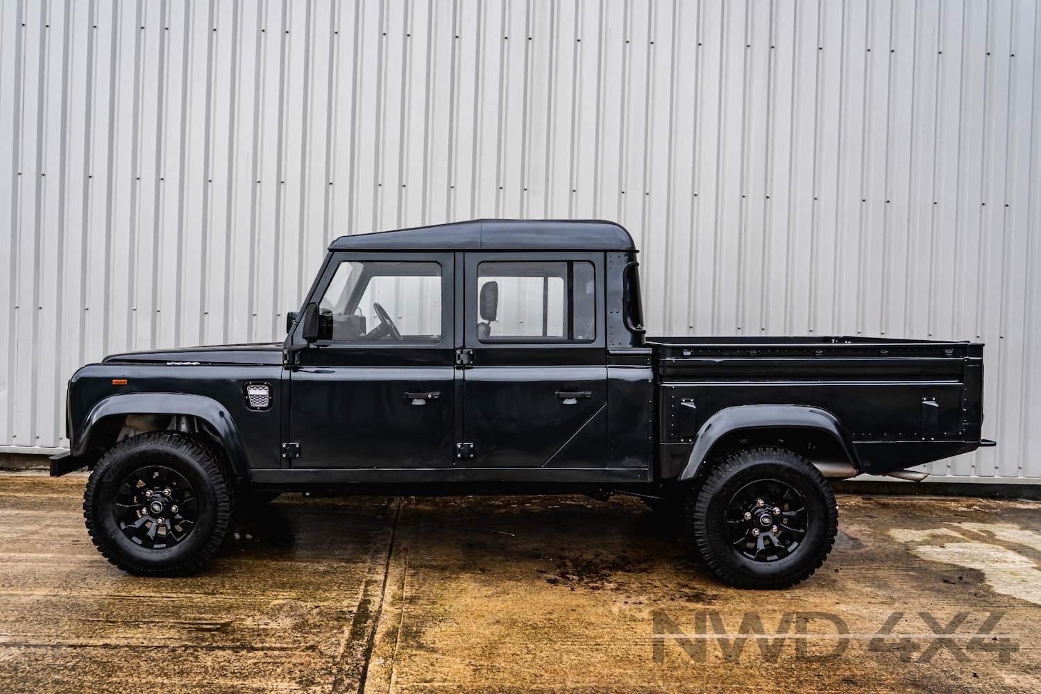 Used Land Rover Defender 130 1992 for sale - 77445985: Photo 4