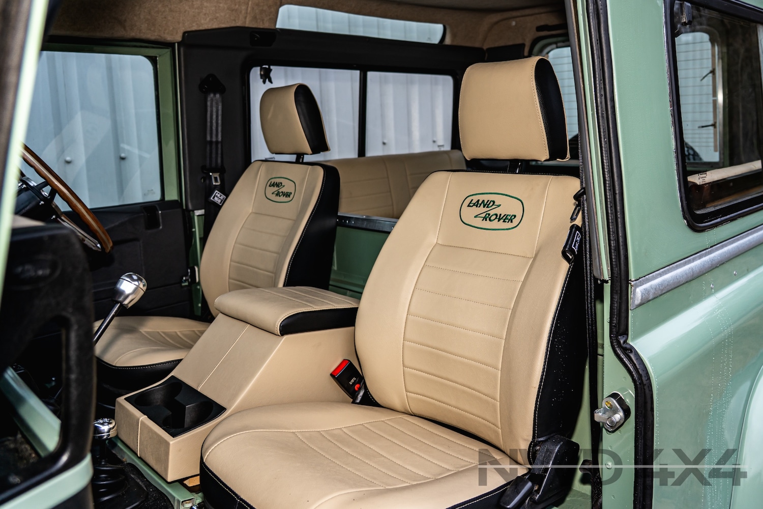 Used Land Rover Defender 90 1994 for sale - 77444148: Photo 10