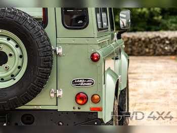 Used Land Rover Defender 2004 for sale - 78352740: Photo