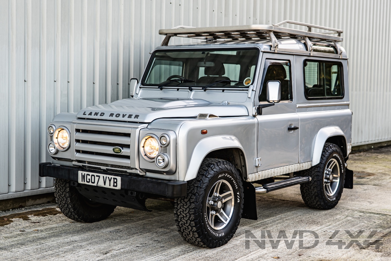 Used Land Rover Defender 2007 for sale - 76637532: Photo 2