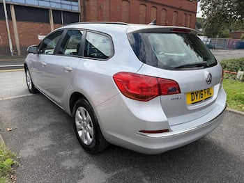 Used Vauxhall Astra 2016 for sale - 79819624: Photo