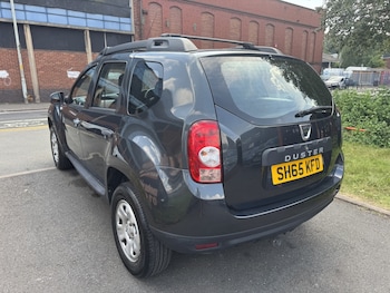 Used Dacia Duster 2015 for sale - 79023897: Photo