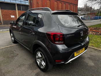 Used Dacia Sandero Stepway 2019 for sale - 78414965: Photo