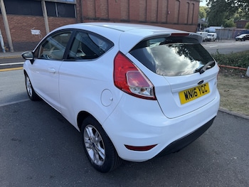Used Ford Fiesta 2016 for sale - 79395214: Photo