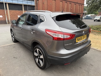 Used Nissan Qashqai 2016 for sale - 79255034: Photo