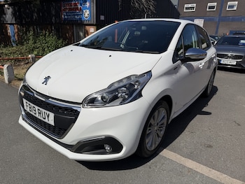 Used Peugeot 208 2019 for sale - 79471075: Photo