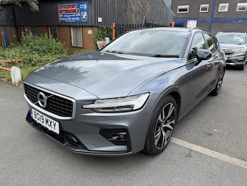 Used Volvo V60 2019 for sale - 79360200: Photo