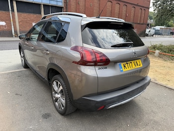 Used Peugeot 2008 2017 for sale - 79311597: Photo